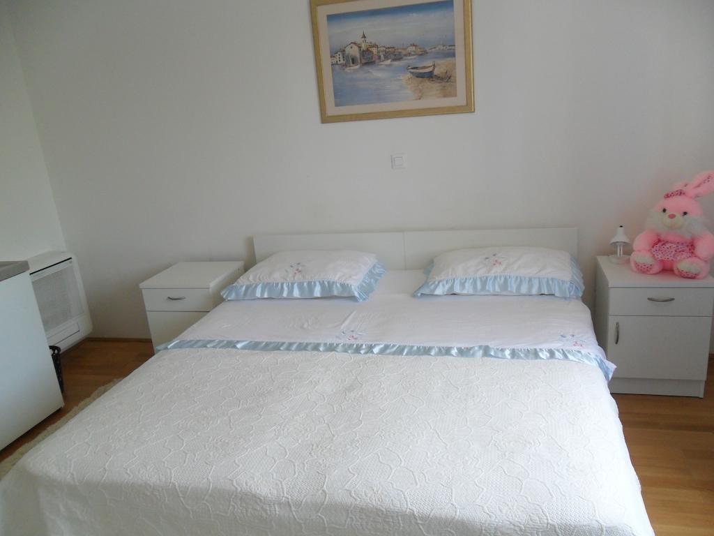 Apartmani Nika Ragusa Camera foto